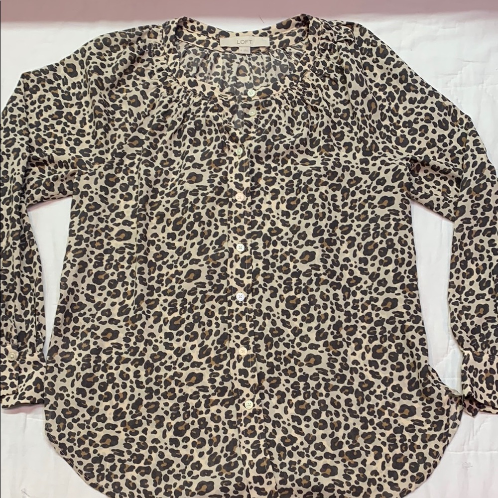 LOFT Animal Print Tan Brown Black Button-Down Mandarin Collar Blouse Size XS